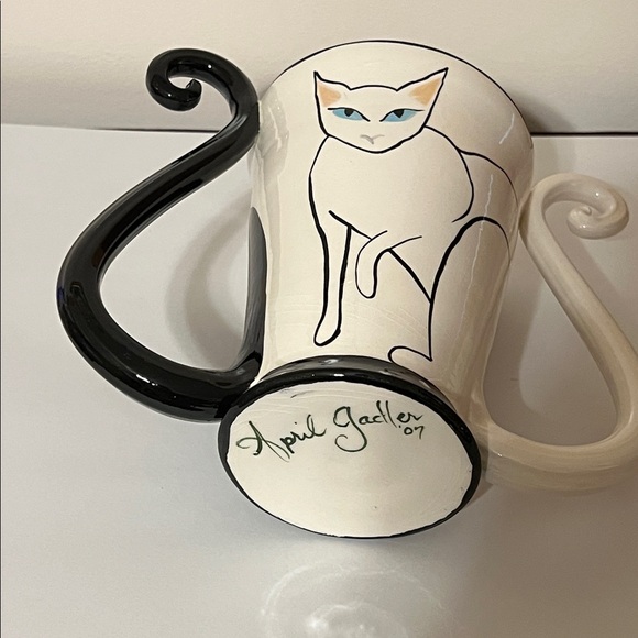 April Gadler. 2007 Handmade. Black and White Cat Design Vase. NWOT - Picture 4 of 6